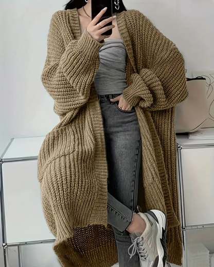 Abrigo largo para mujer con estilo abierto y bolsillos frontales