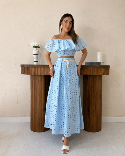 Conjunto Bordado de Top Bardot y Falda Larga®