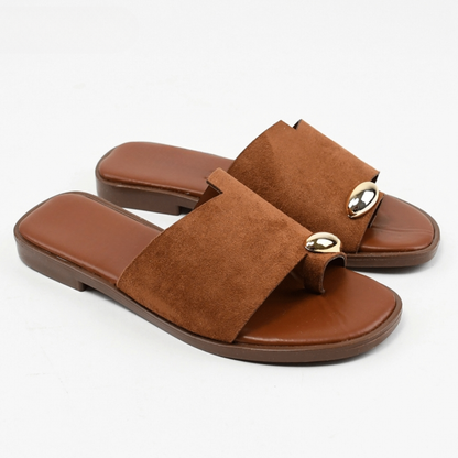 Sandalias Planas con Detalle Metálico