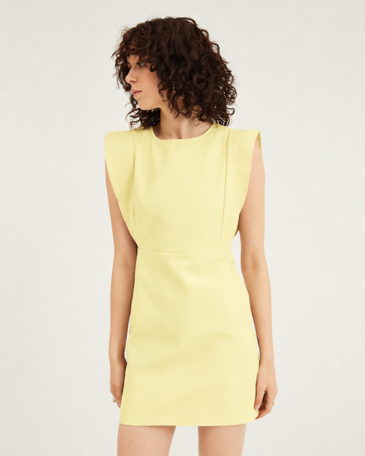 Vestido Corto con Hombreras