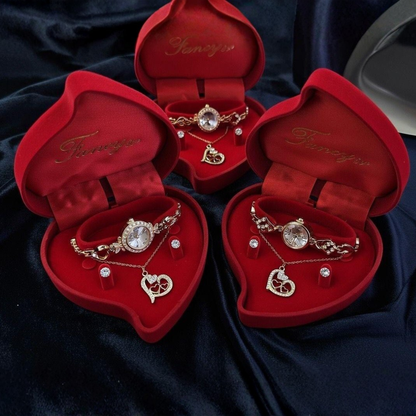 Elegante Conjunto de Joyería Dorada con Estuche de Corazón
