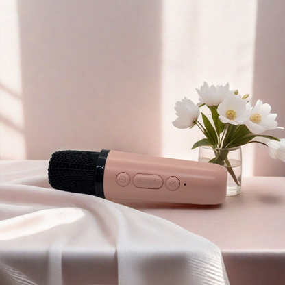 Minialtavoz portátil con micrófono y luces RGB