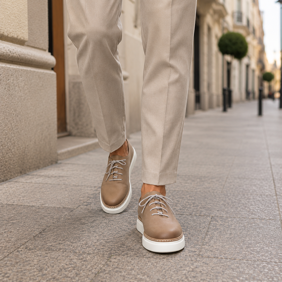 Zapatos informales con cordones y suela gruesa