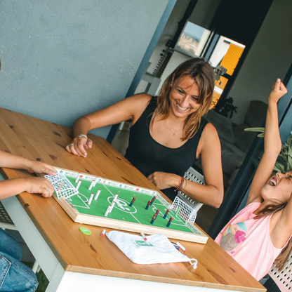 Juego de Mesa de Futbol Plegable y Sostenible